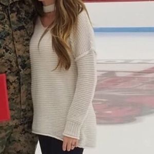 Cream/white sweater
